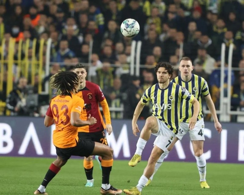 Fenerbahçe: "Daha fazla ver, Ferdi’yi al"