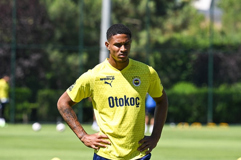 Fenerbahçe, Oosterwolde'nin transferinden Parma'ya pay ödeyecek mi?