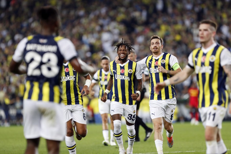 Fenerbahçe, kasasını doldurdu!